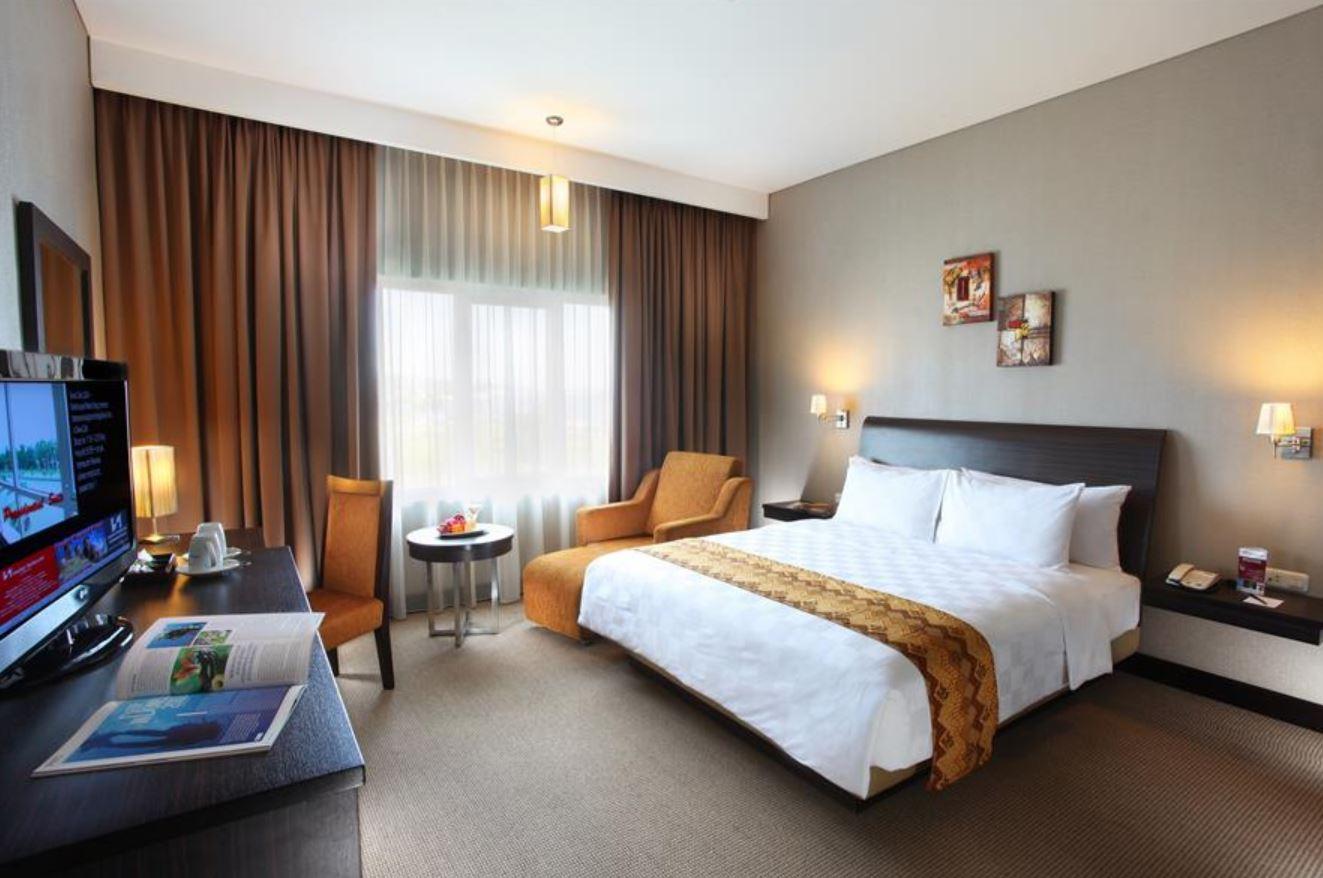 Swiss-Belhotel Кендари Екстериор снимка
