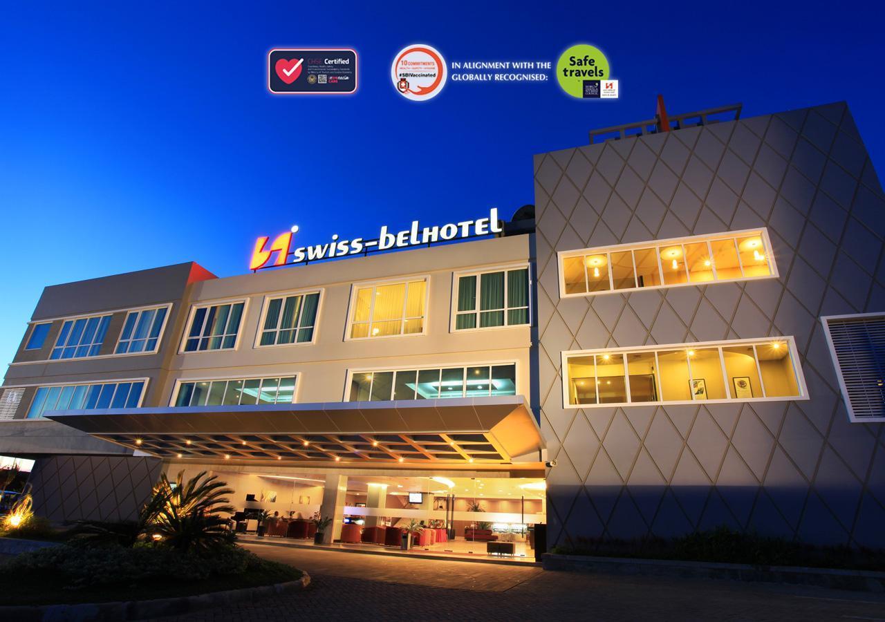 Swiss-Belhotel Кендари Екстериор снимка