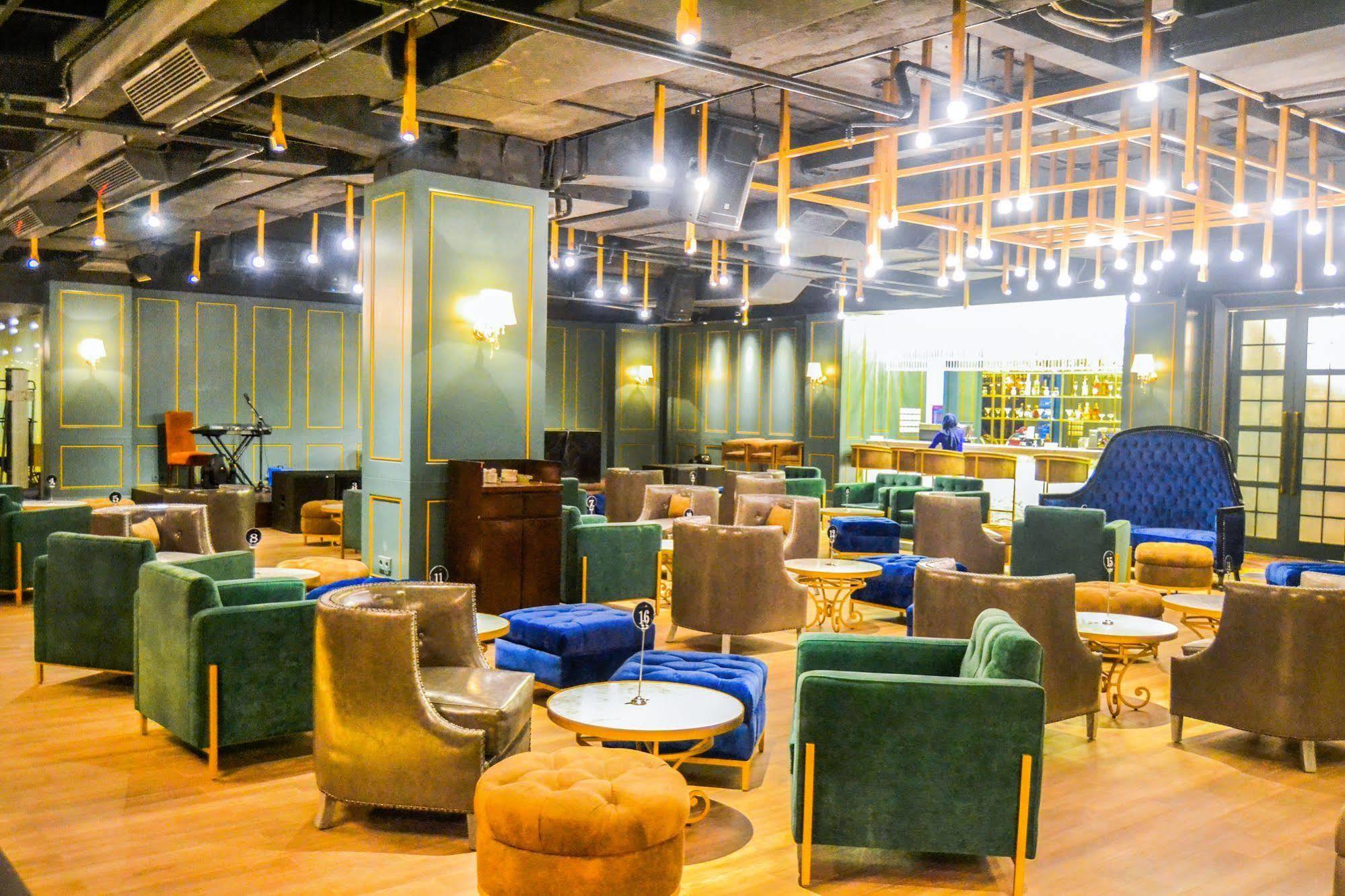 Swiss-Belhotel Кендари Екстериор снимка